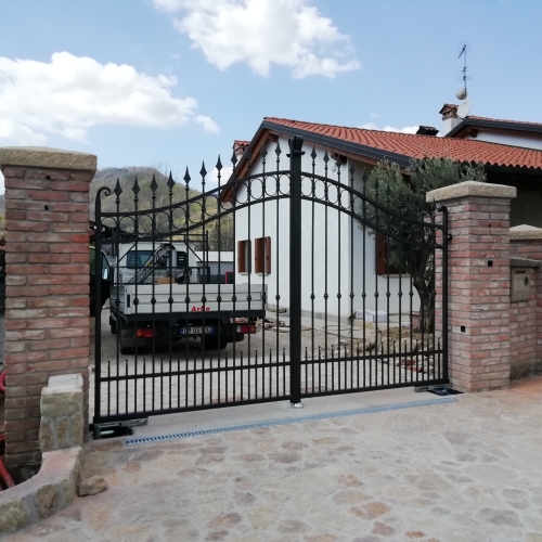 Cancello Ad Ante In Ferro Battuto