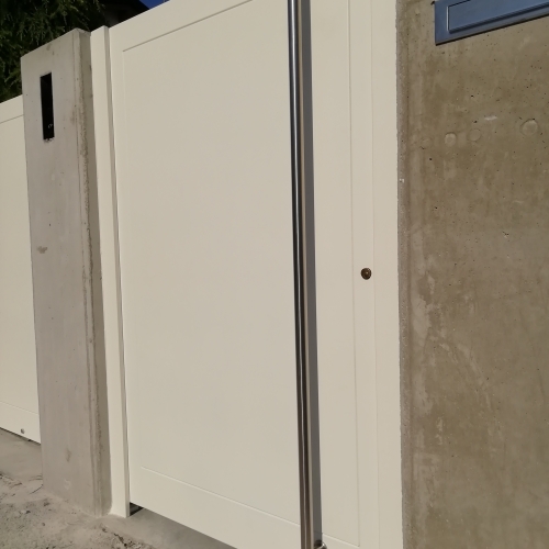 Cancello Pedonale Con Maniglione Inox Satinato
