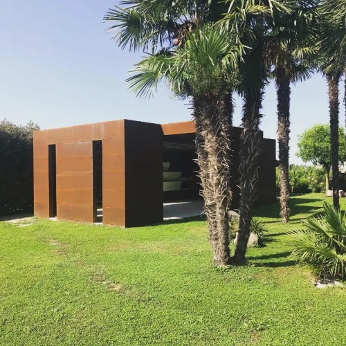 Depandance In Corten Su Giardino Privato