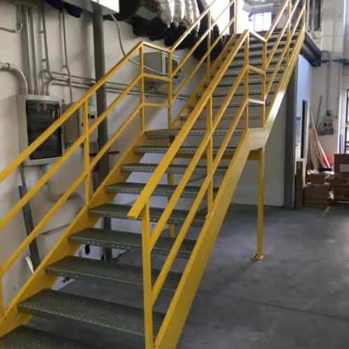 Scala Di Accesso A Soppalco Industriale